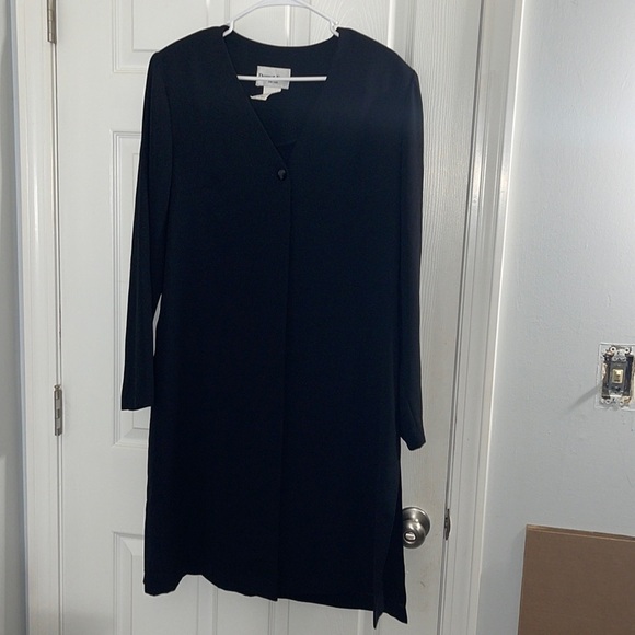 Danny & Nicole 1 button closure black cape, size 12 - Picture 1 of 11
